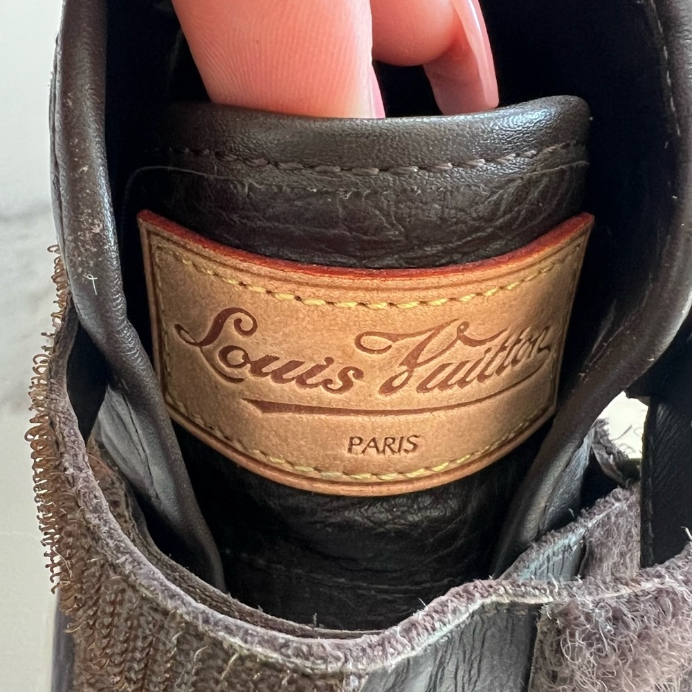 Louis Vuitton toddler sneakers - Picture 4 of 4